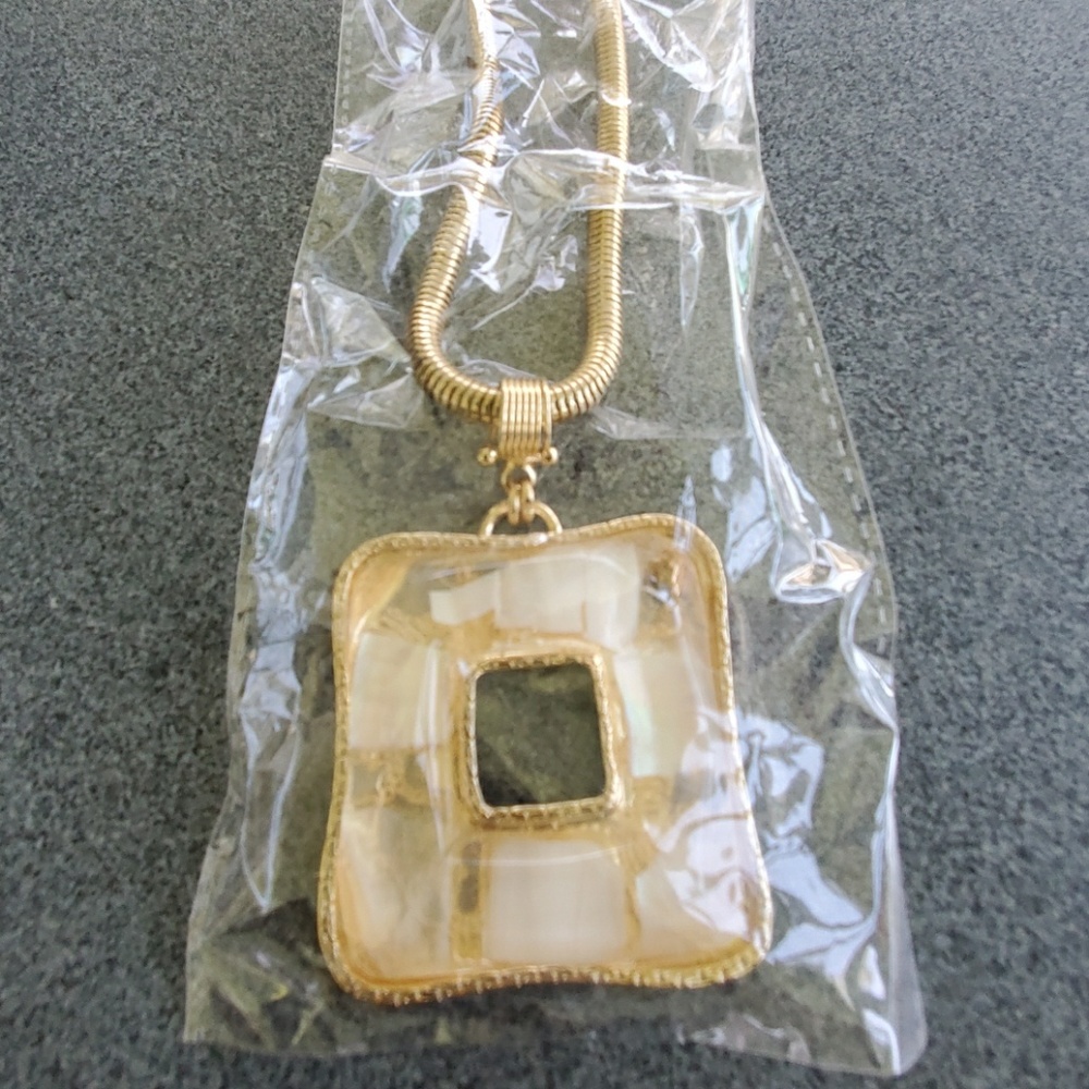 Necklace - Picture 1 of 5